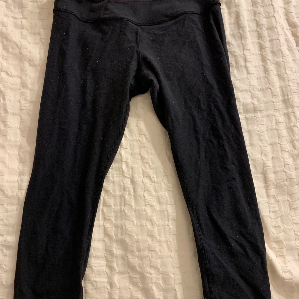 Capri Length Ivivva Reversible Leggings, stretchy!